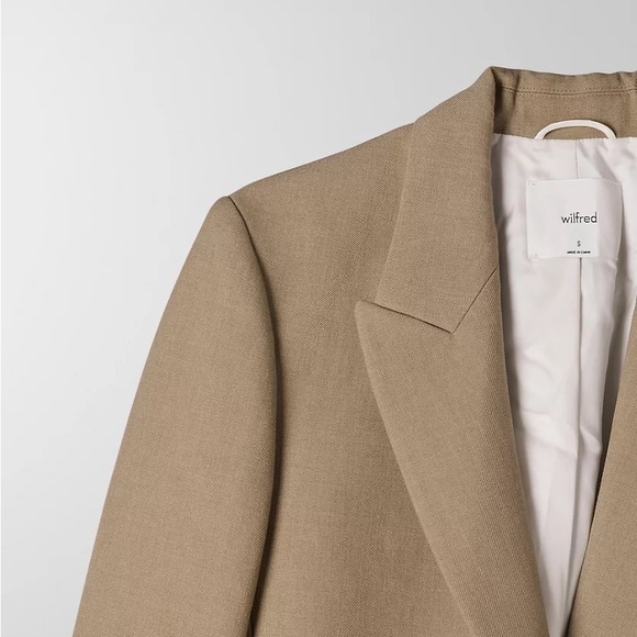 Aritzia Santos Blazer - Picture 5 of 7